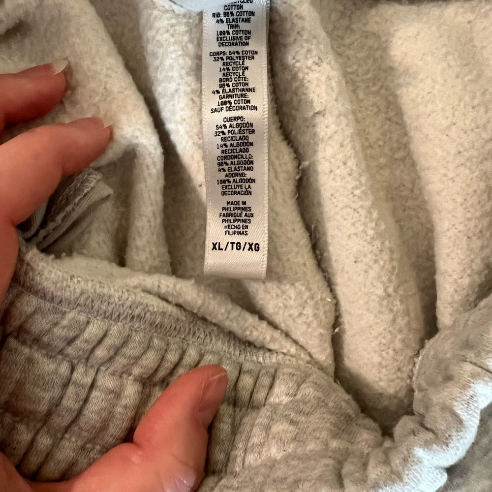 Skims men’s gray sweatpants - Picture 3 of 3